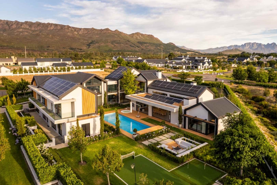 7 Bedroom Property for Sale in Val De Vie Estate Western Cape